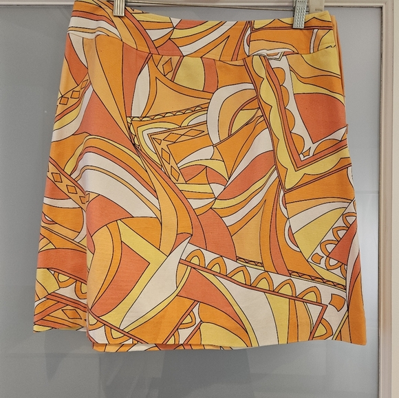 Retro, Mod print mini skirt. PETITE size - Picture 1 of 6